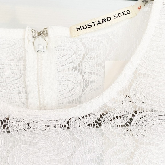 🎉 Host Pick! 🎉 Lace Appliqué Dress Size M - Picture 14 of 16